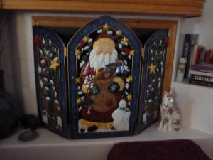 The amazing fireplace cover! I LOVE IT!!